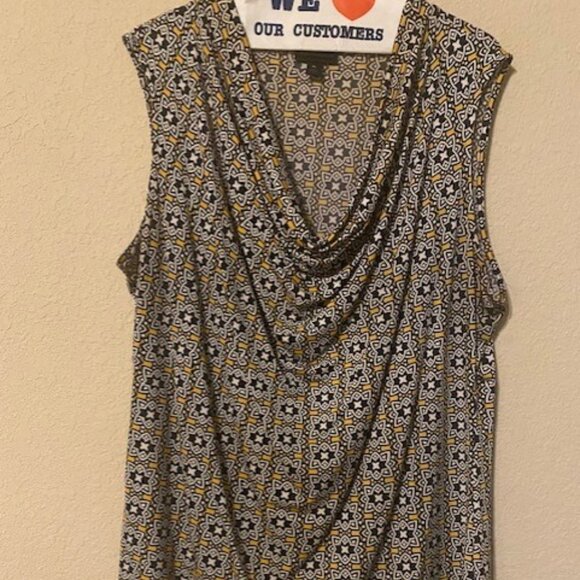 Sleeveless Muti-Colored Tunic Top - Picture 1 of 4